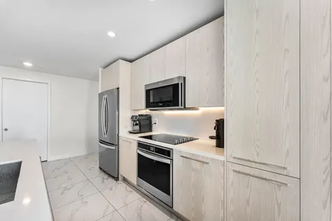 2000 Metropica Way Sunrise FL 33323
