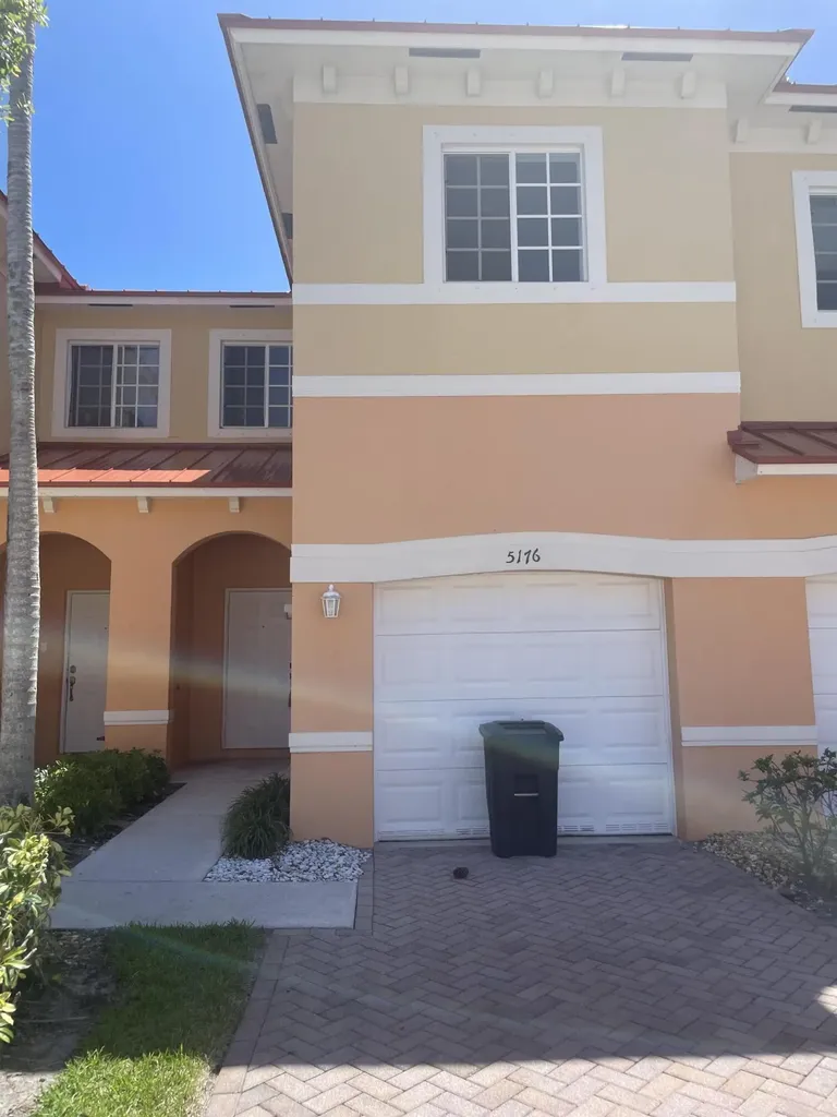 5176 SE Mariner Garden Circle Stuart FL 34997