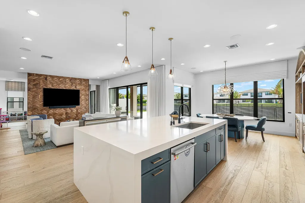 17099 Watersprite Lakes Road Boca Raton FL 33496