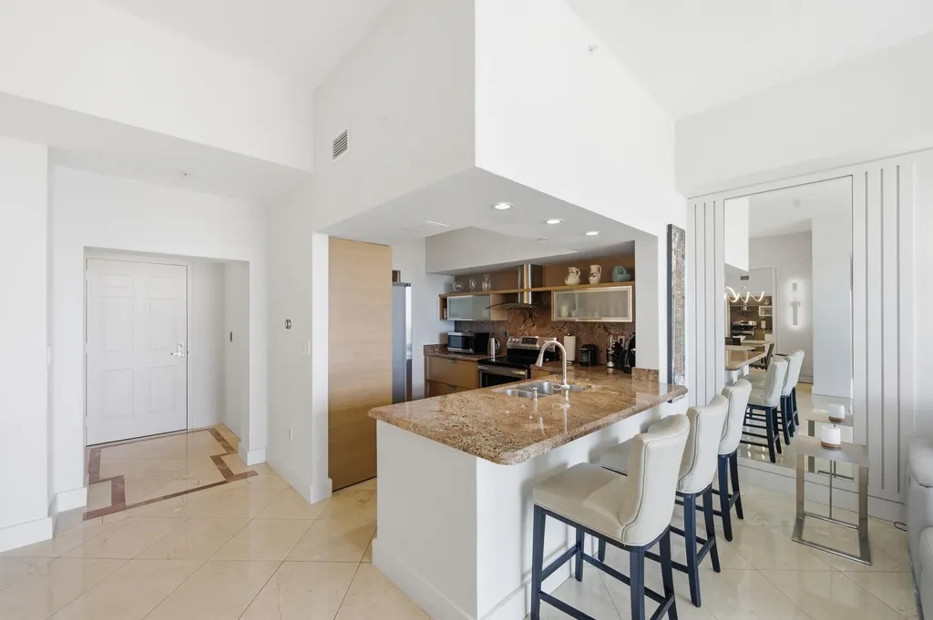3020 NE 32nd Avenue Fort Lauderdale FL 33308