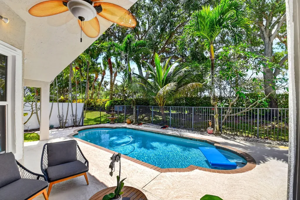 7680 Great Oak Drive Lake Worth FL 33467