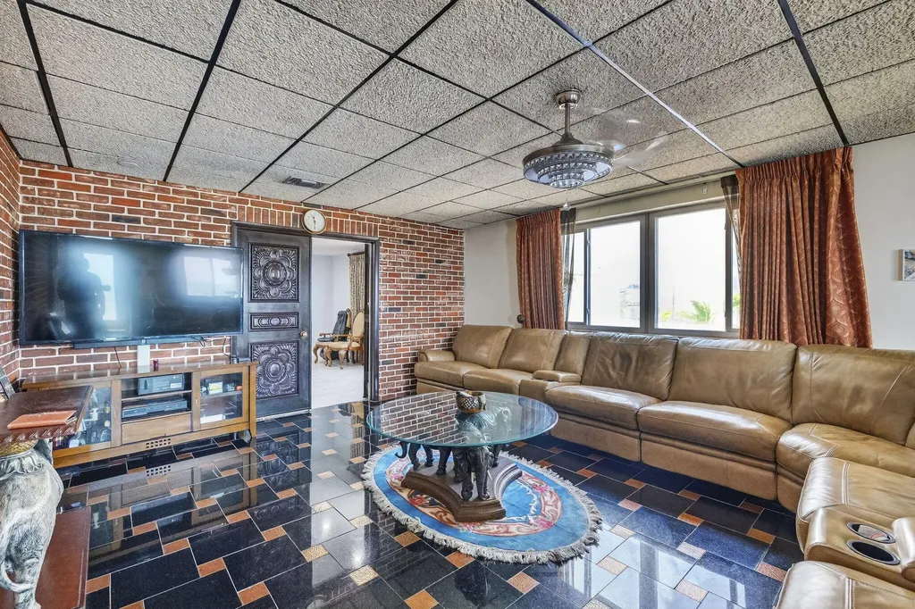 853 N Fort Lauderdale Beach Boulevard Fort Lauderdale FL