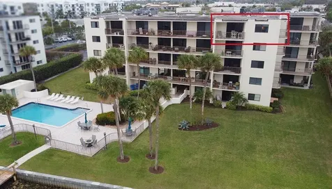 1202 S Lake Drive Lantana FL 33462