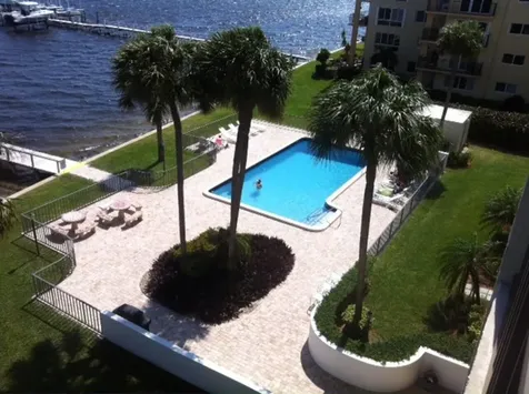 1202 S Lake Drive Lantana FL 33462