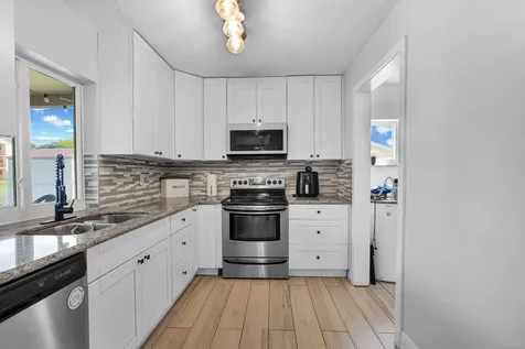 9603 NW 74th Court Tamarac FL 33321