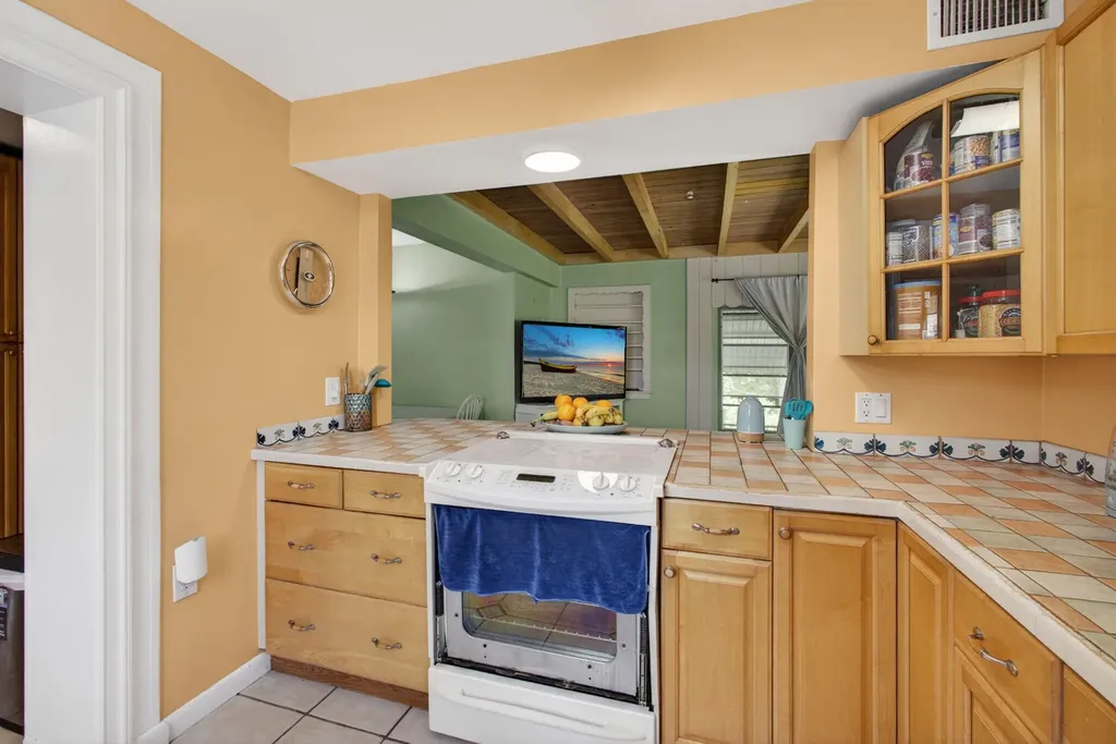 502 49th Street West Palm Beach FL 33407