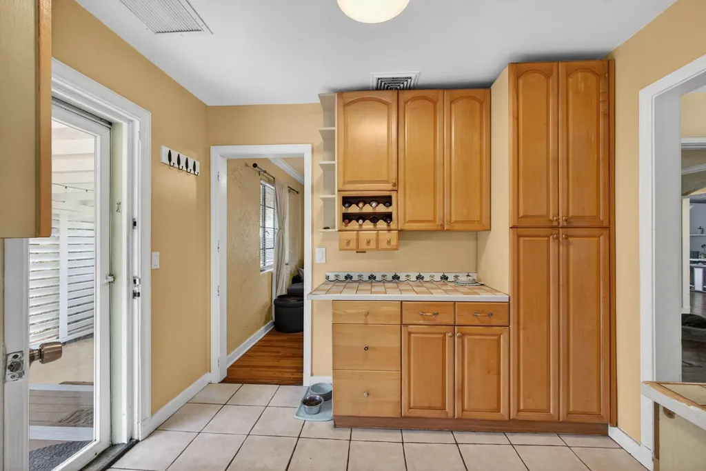 502 49th Street West Palm Beach FL 33407