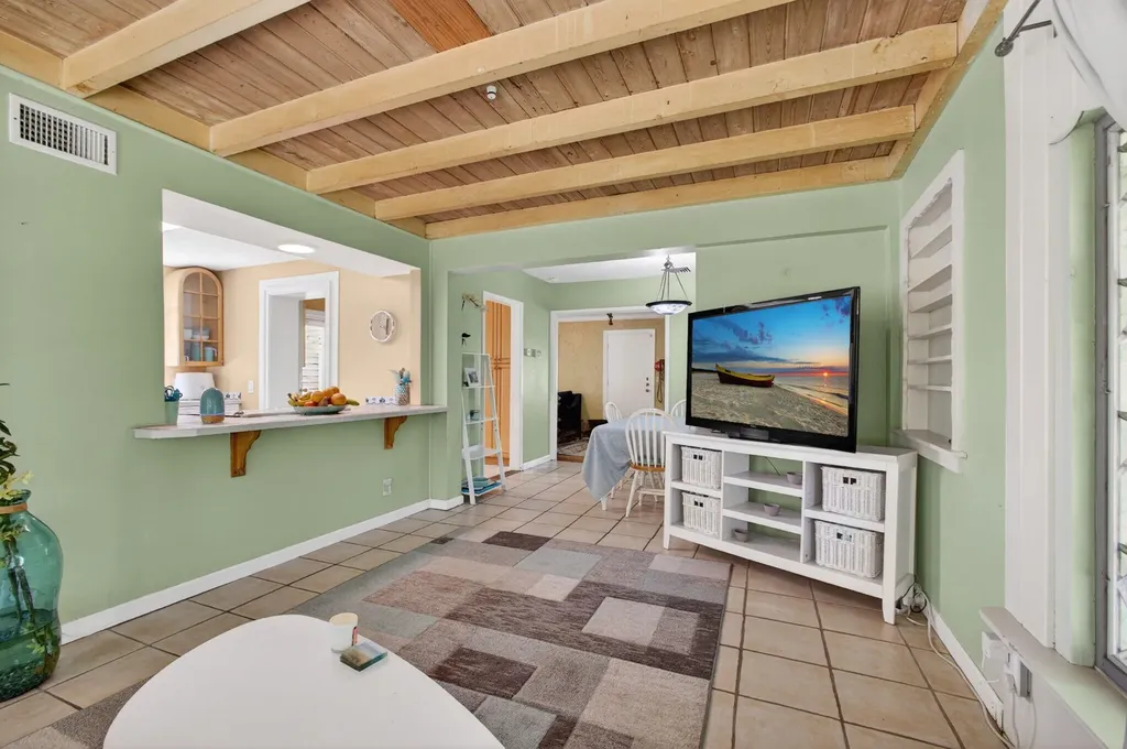 502 49th Street West Palm Beach FL 33407
