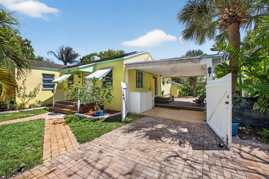 502 49th Street West Palm Beach FL 33407