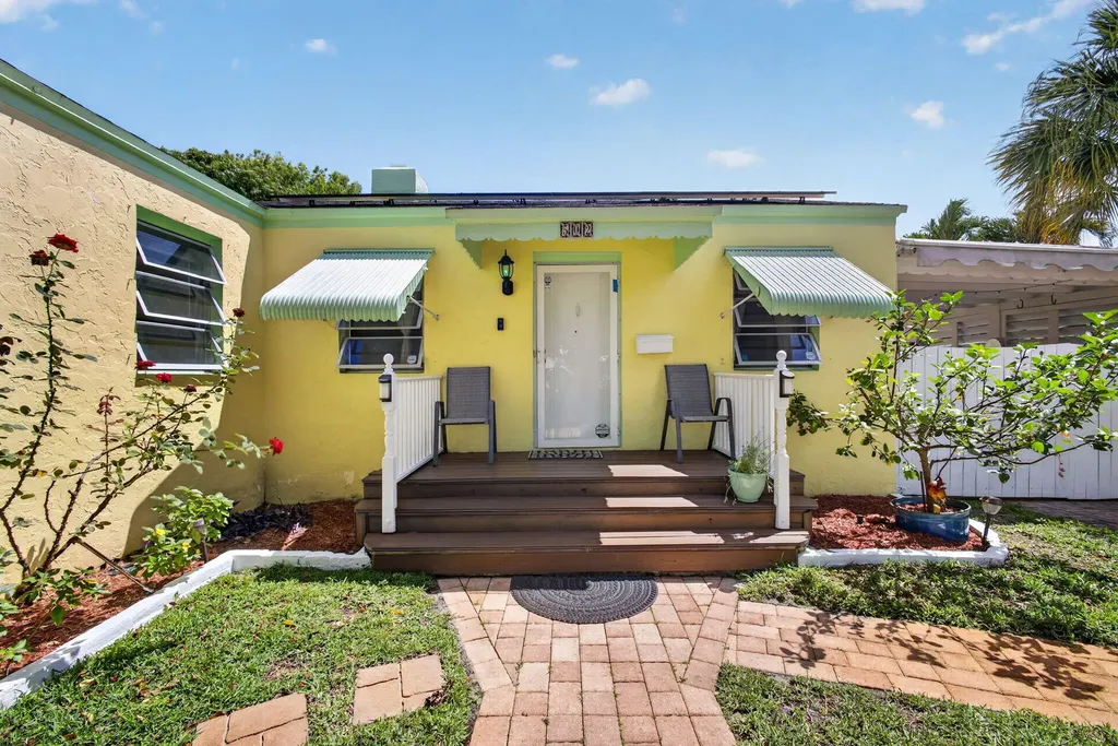 502 49th Street West Palm Beach FL 33407