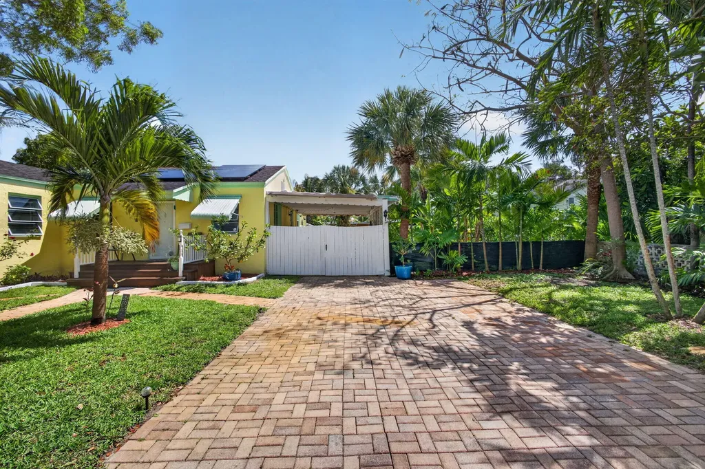 502 49th Street West Palm Beach FL 33407