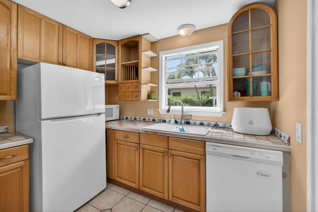 502 49th Street West Palm Beach FL 33407