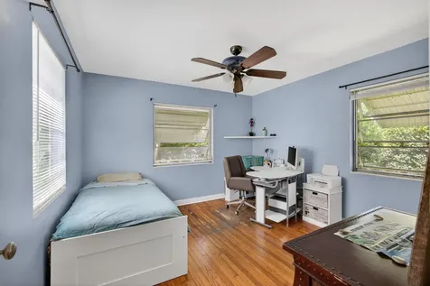 502 49th Street West Palm Beach FL 33407