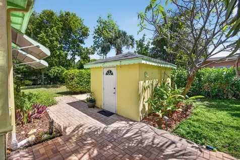 502 49th Street West Palm Beach FL 33407