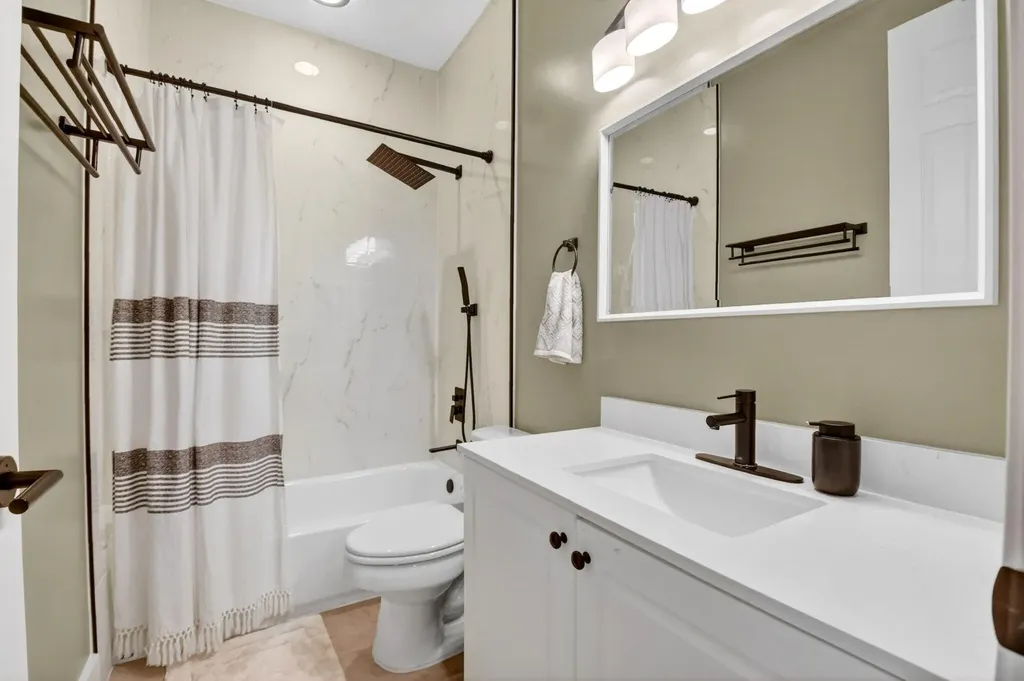 173 Lake Monterey Circle Boynton Beach FL 33426