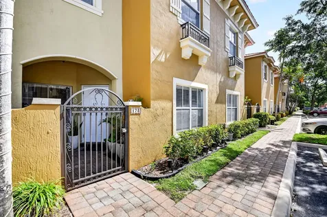 173 Lake Monterey Circle Boynton Beach FL 33426