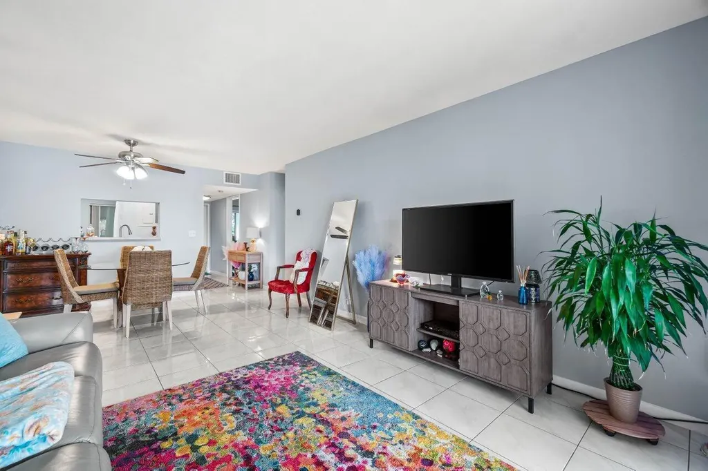 5884 Morningstar Circle Delray Beach FL 33484
