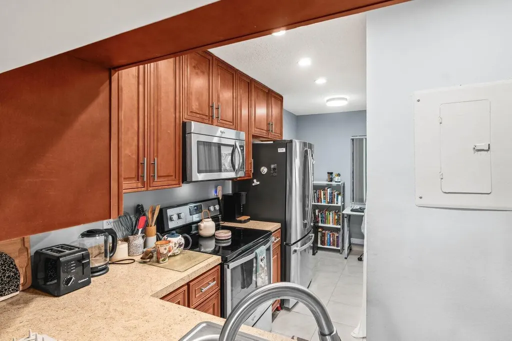 5884 Morningstar Circle Delray Beach FL 33484