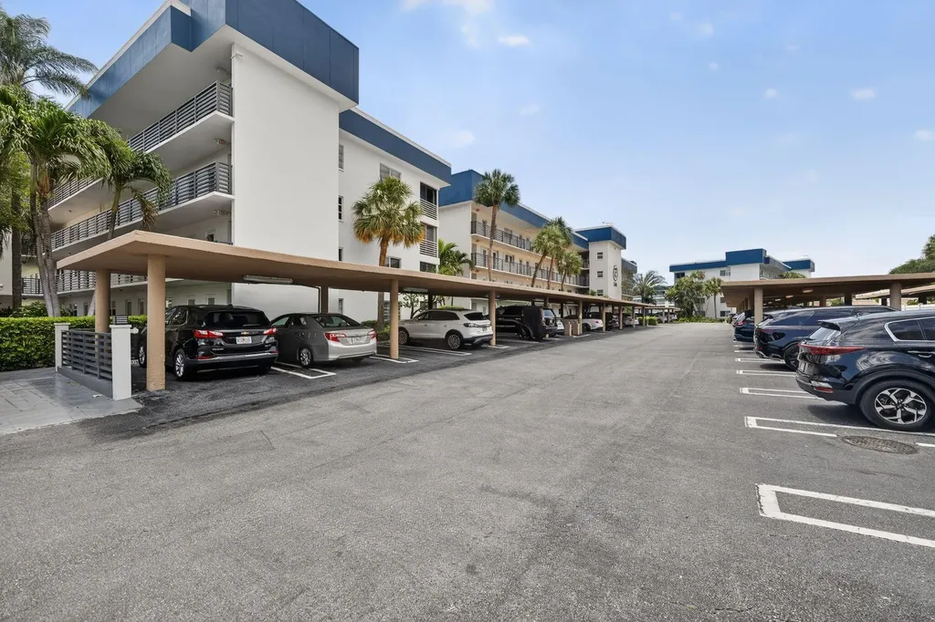 3411 Spanish Trail Delray Beach FL 33483