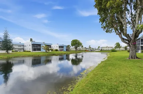 376 Saxony H Delray Beach FL 33446