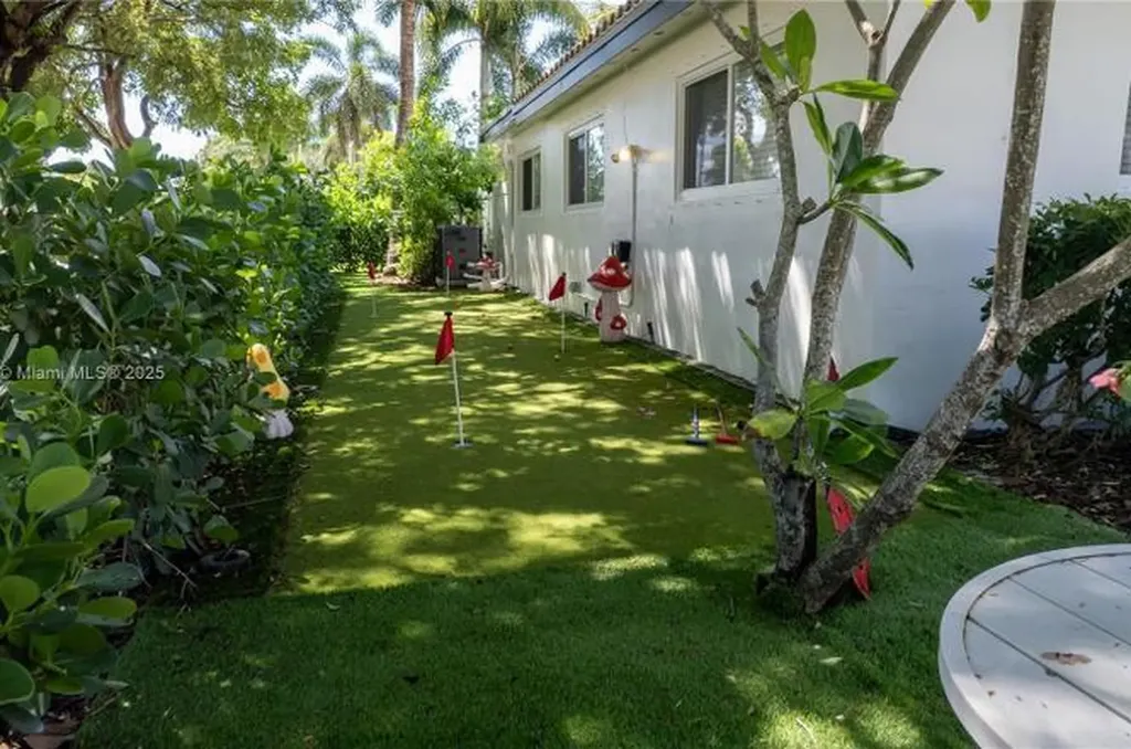 1116 SE 13th Court Deerfield Beach FL 33441