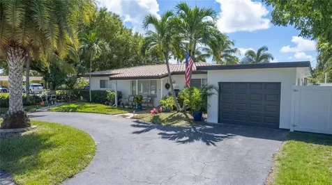1116 SE 13th Court Deerfield Beach FL 33441
