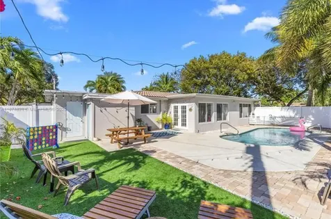 1116 SE 13th Court Deerfield Beach FL 33441