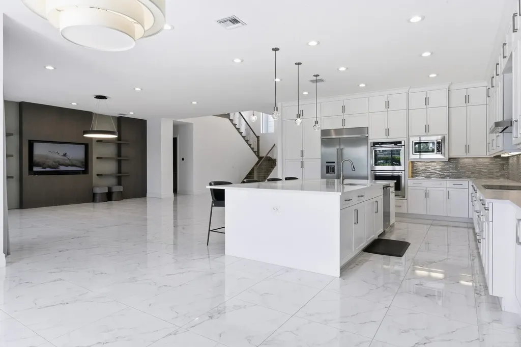 11823 Windy Forest Way Boca Raton FL 33498