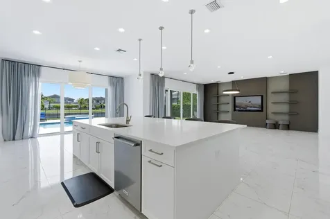 11823 Windy Forest Way Boca Raton FL 33498