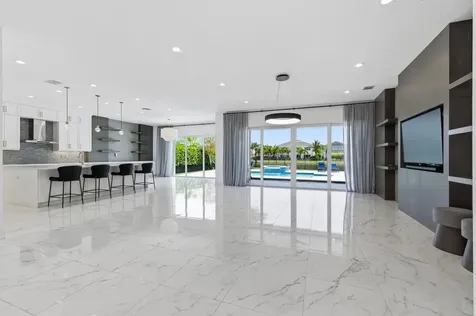 11823 Windy Forest Way Boca Raton FL 33498