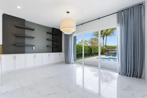 11823 Windy Forest Way Boca Raton FL 33498