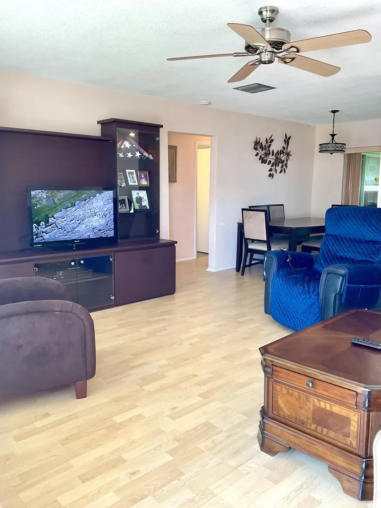 133 NW 10th Court Boynton Beach FL 33426