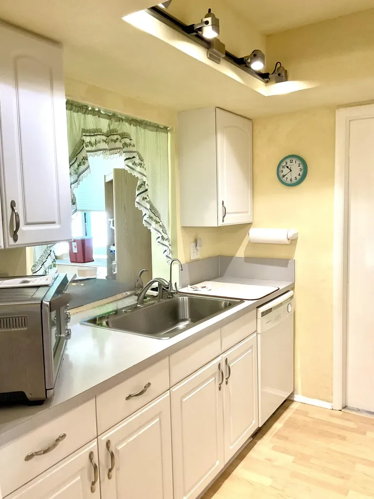 133 NW 10th Court Boynton Beach FL 33426