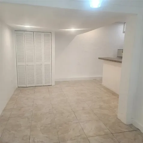 7800 SW 9th Street North Lauderdale FL 33068