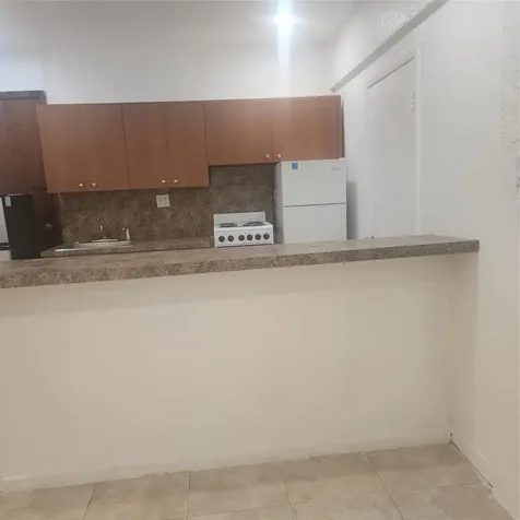 7800 SW 9th Street North Lauderdale FL 33068
