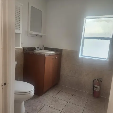 7800 SW 9th Street North Lauderdale FL 33068