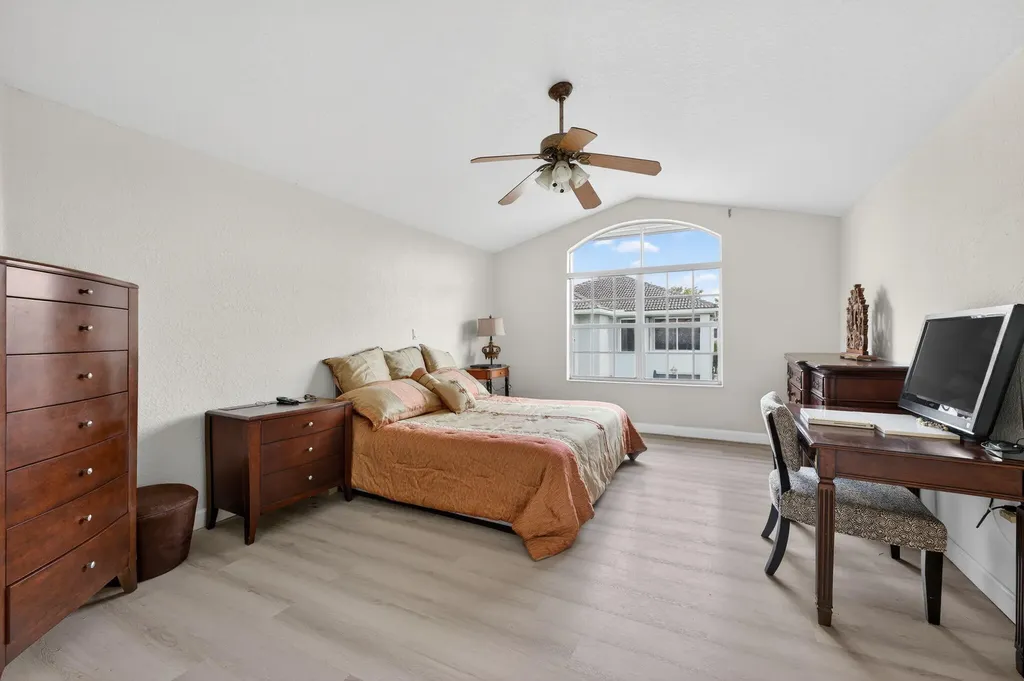1055 NW 117th Avenue Coral Springs FL 33071