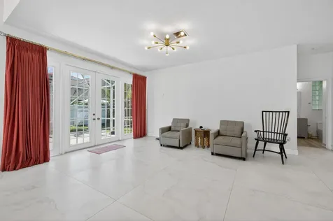1055 NW 117th Avenue Coral Springs FL 33071