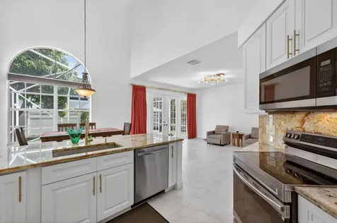 1055 NW 117th Avenue Coral Springs FL 33071