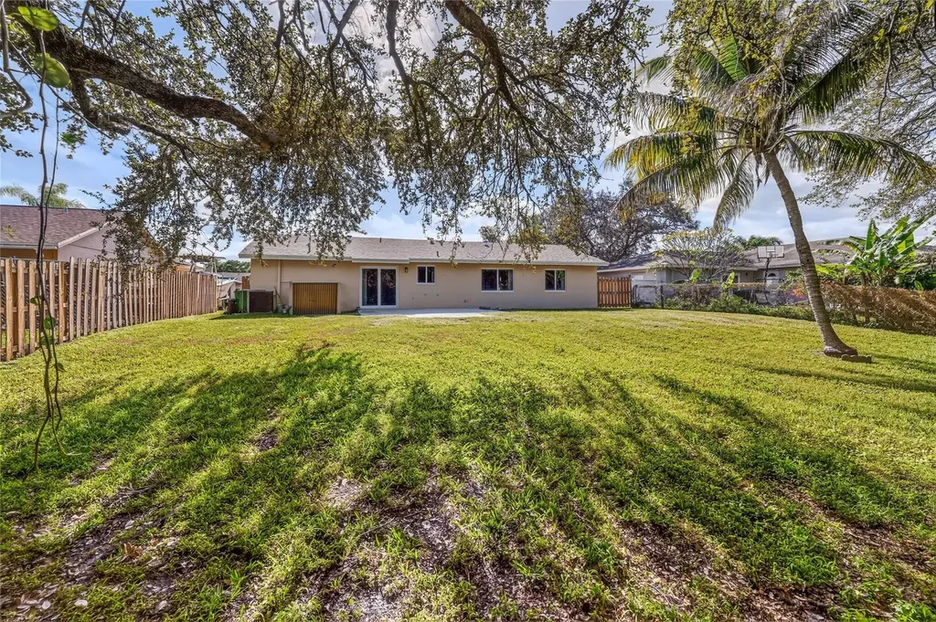 12541 SW 10th Court Davie FL 33325