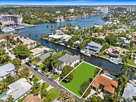 1027 Lewis Cove Delray Beach FL 33483