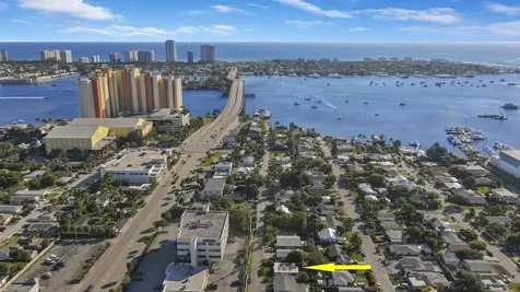 157 E 25th Street Riviera Beach FL 33404