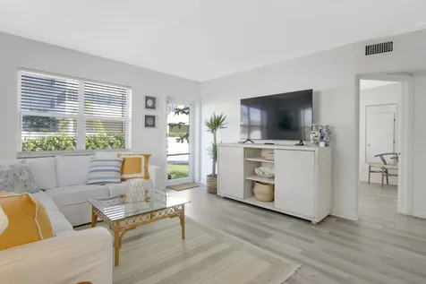 157 E 25th Street Riviera Beach FL 33404