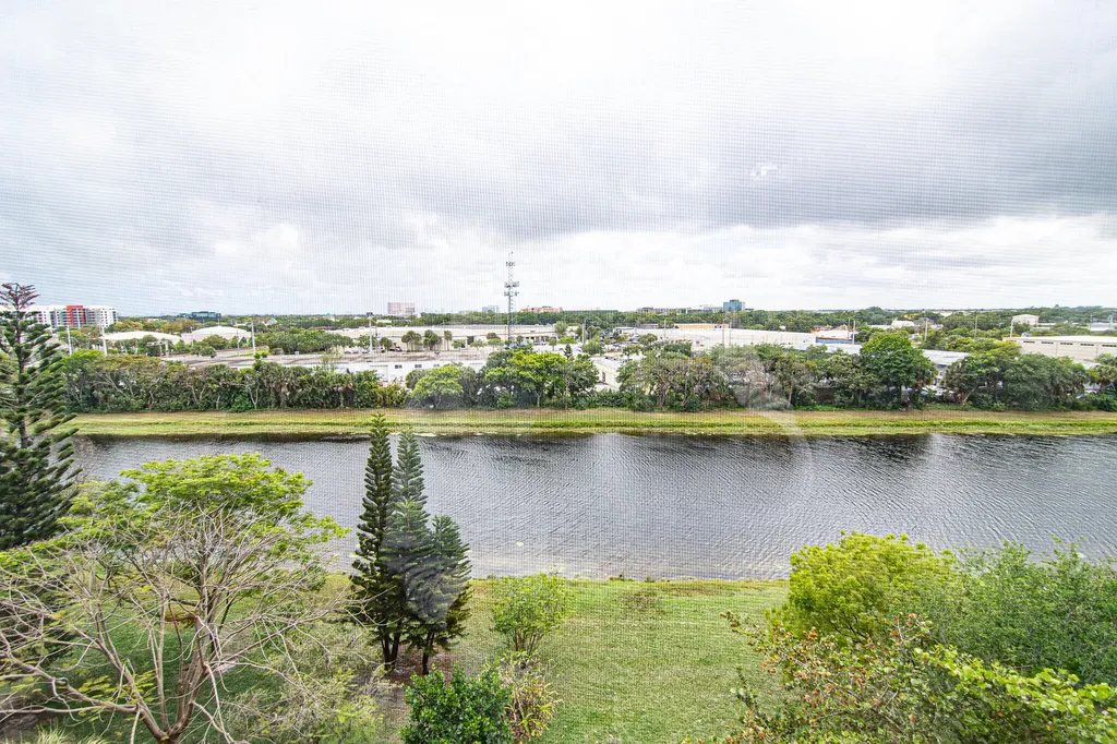 2202 S Cypress Bend Drive Pompano Beach FL 33069