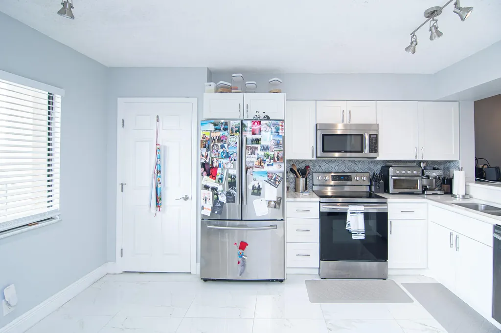 2202 S Cypress Bend Drive Pompano Beach FL 33069