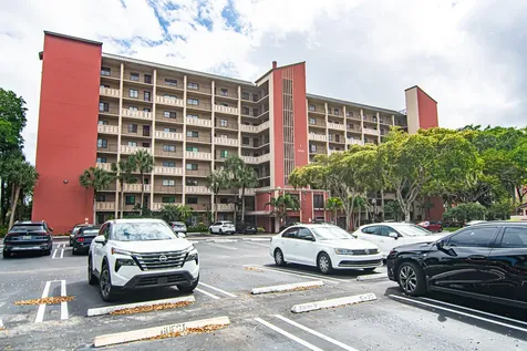 2202 S Cypress Bend Drive Pompano Beach FL 33069
