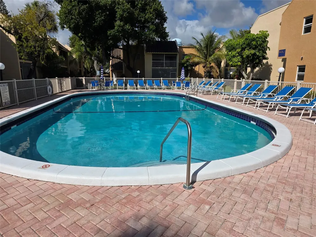 959 SE 2nd Avenue Deerfield Beach FL 33441