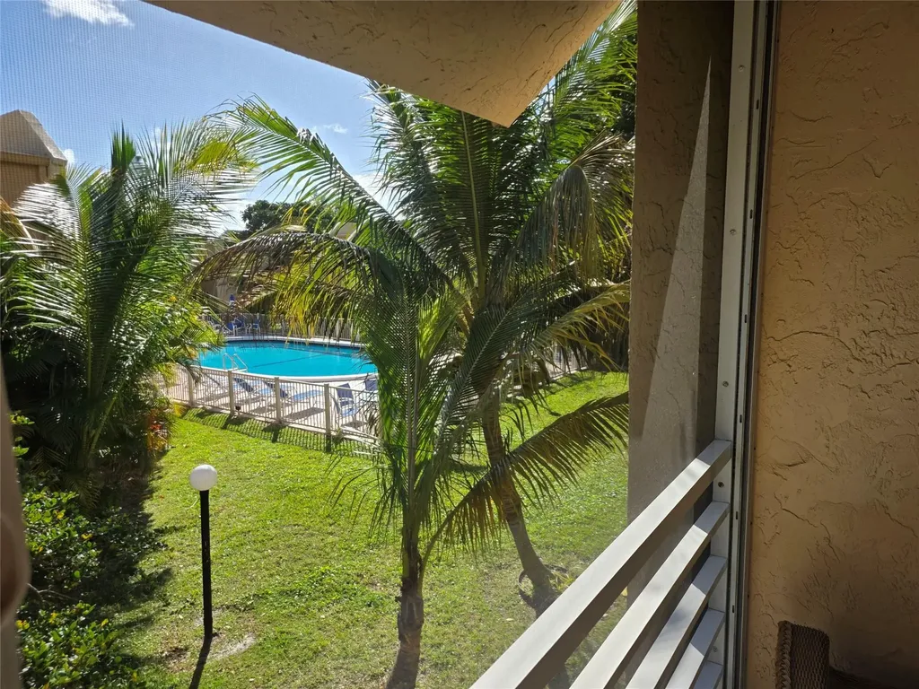 959 SE 2nd Avenue Deerfield Beach FL 33441