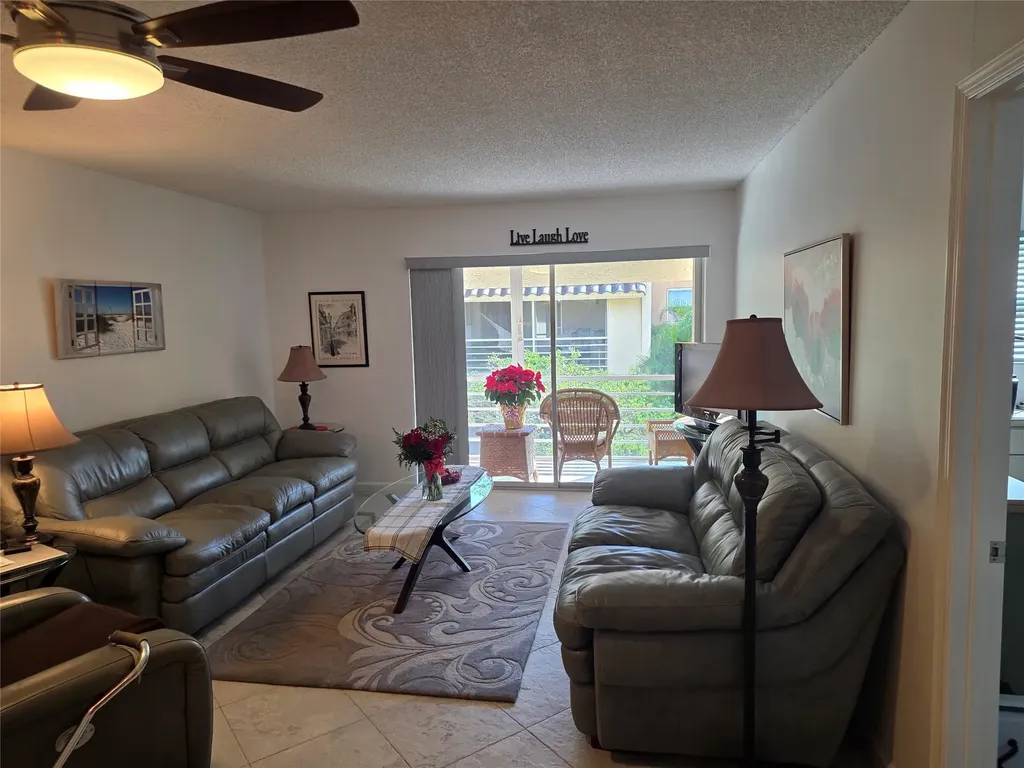959 SE 2nd Avenue Deerfield Beach FL 33441