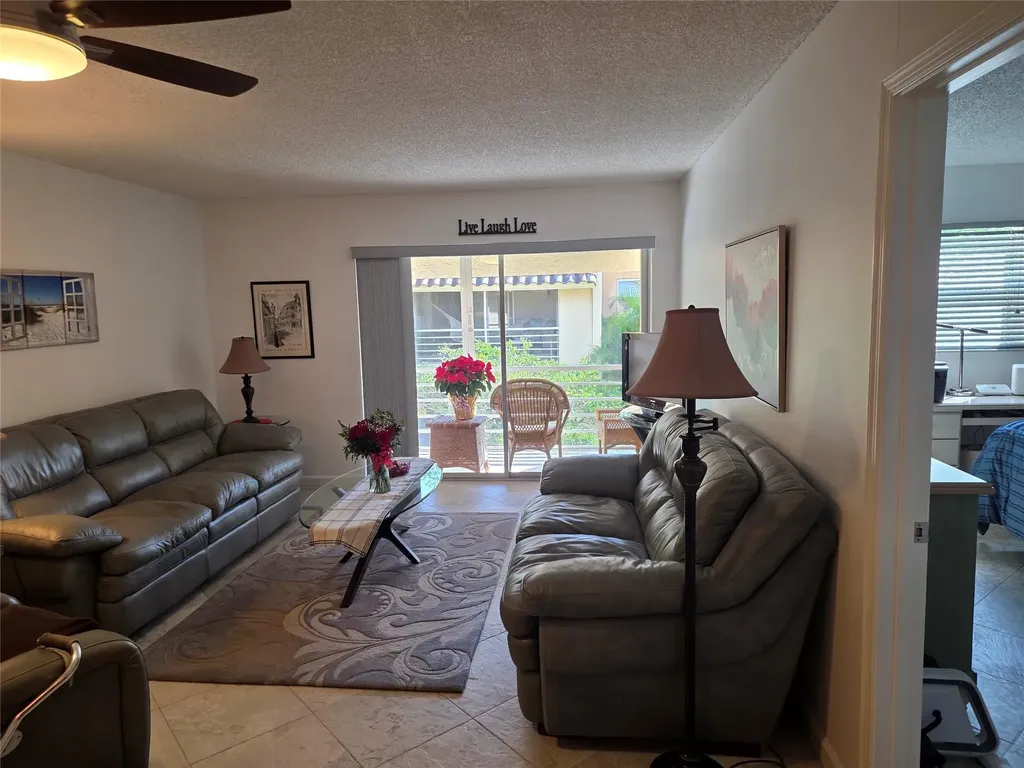 959 SE 2nd Avenue Deerfield Beach FL 33441
